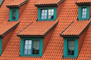 Choosing the Best Roofing Company Near You: Benefits of Contacting Locally Owned Business 